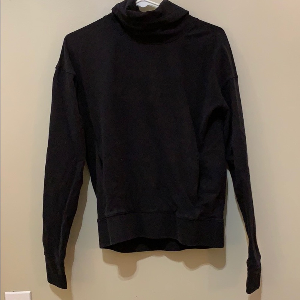 Lulu Lemon pullover